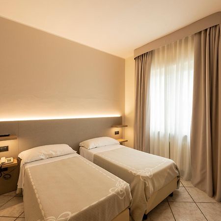 Hotel La Rotonda Cepagatti Eksteriør bilde
