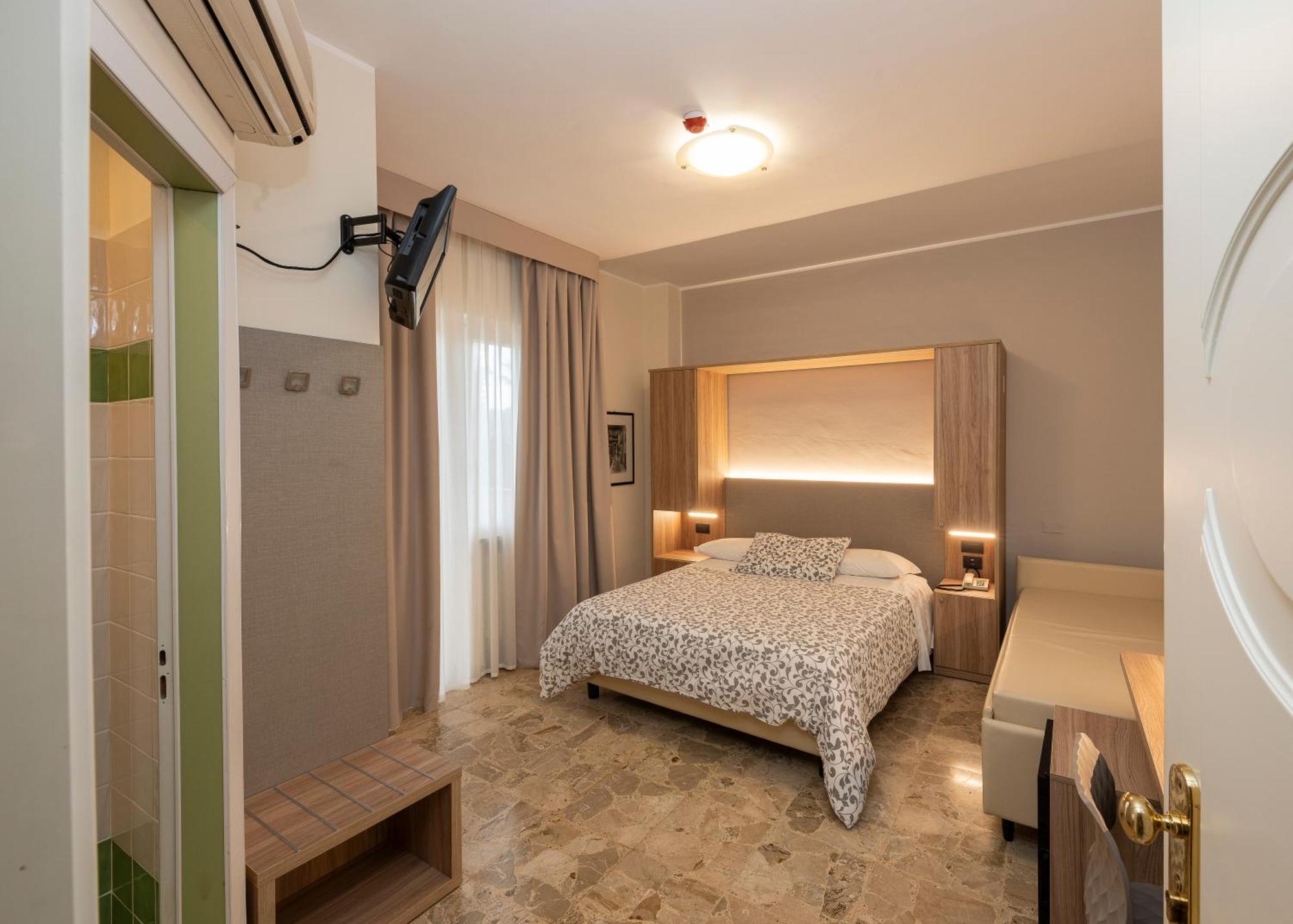 Hotel La Rotonda Cepagatti Eksteriør bilde