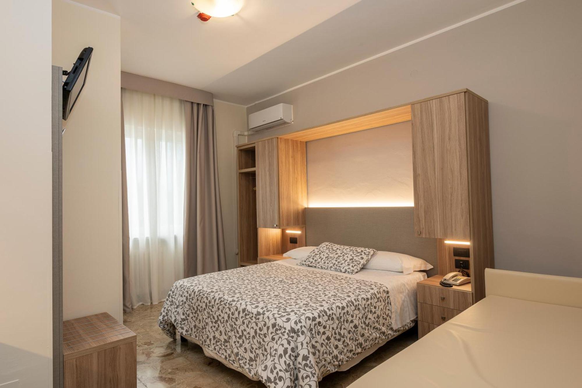 Hotel La Rotonda Cepagatti Eksteriør bilde