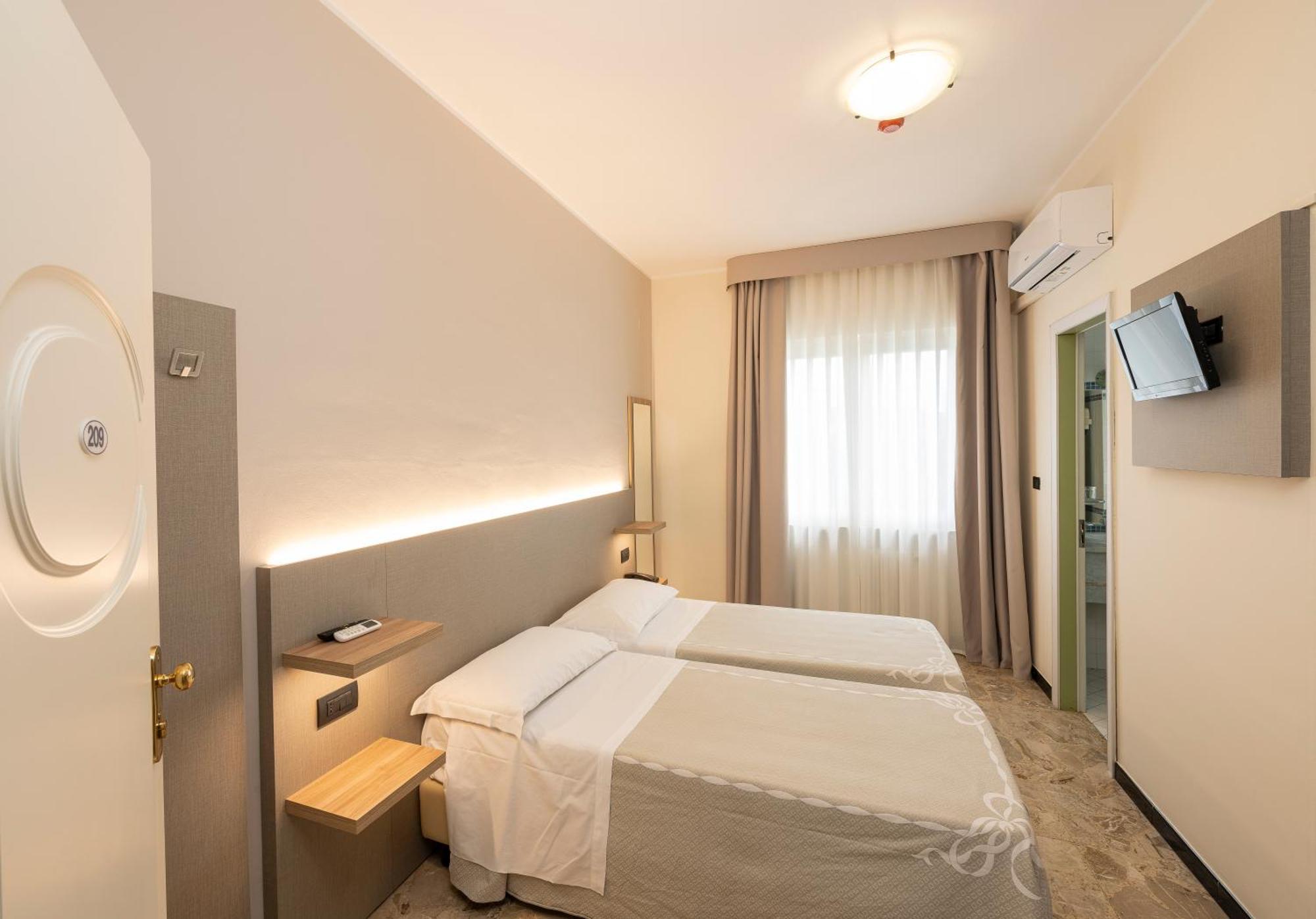 Hotel La Rotonda Cepagatti Eksteriør bilde