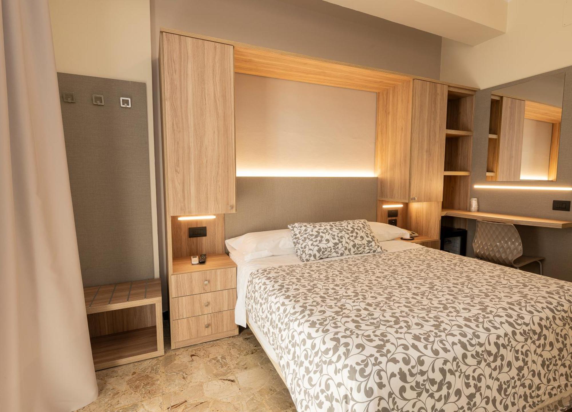 Hotel La Rotonda Cepagatti Eksteriør bilde
